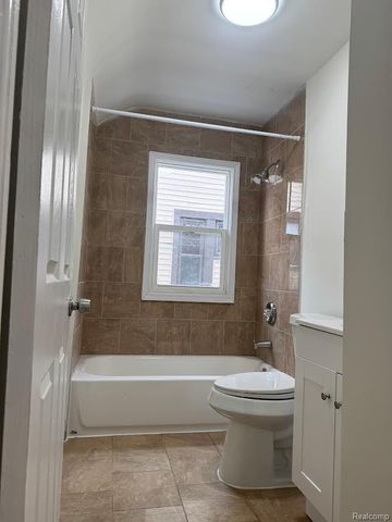 17164 NORTHLAWN Street UPPER, Detroit, MI 48221