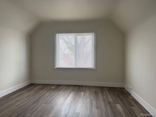 17164 NORTHLAWN Street UPPER, Detroit, MI 48221