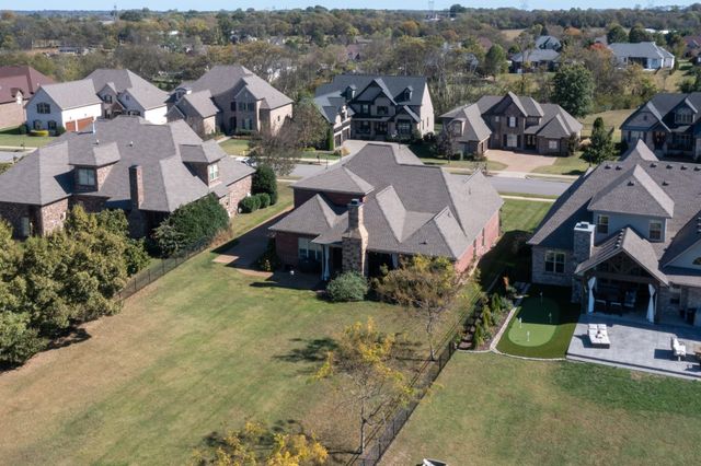 107 Nogs Gdn, Gallatin, TN 37066