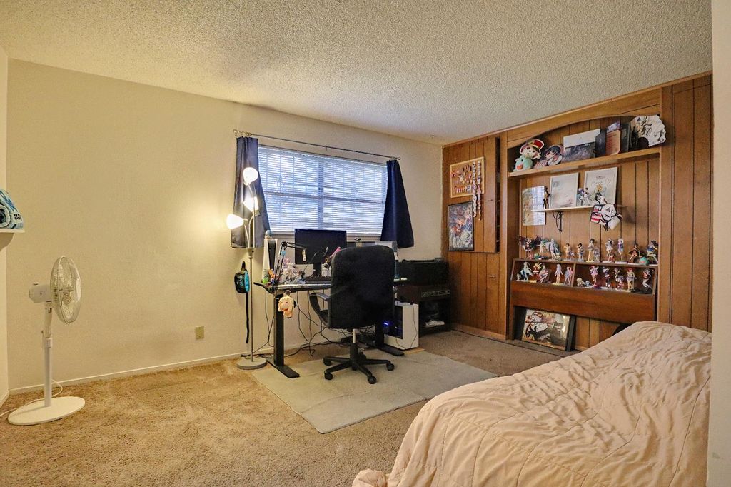 Image 6 of property listing at 5098 E Ashlan Avenue # 117, Fresno, CA 93727