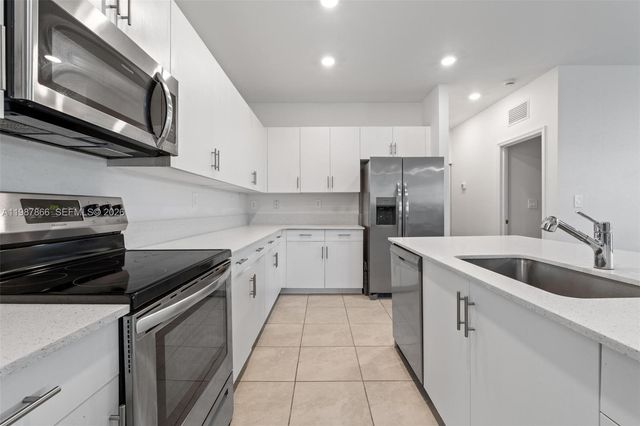 11903 SW 241st St 11903, Homestead, FL 33032