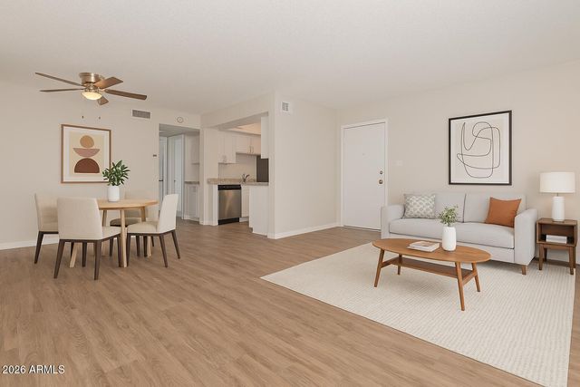 2247 E CACTUS Road 2, Phoenix, AZ 85022