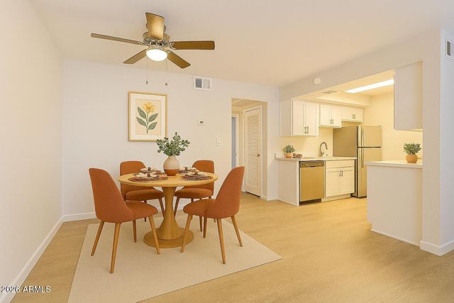 2247 E CACTUS Road 2, Phoenix, AZ 85022