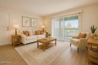 2247 E CACTUS Road 2, Phoenix, AZ 85022
