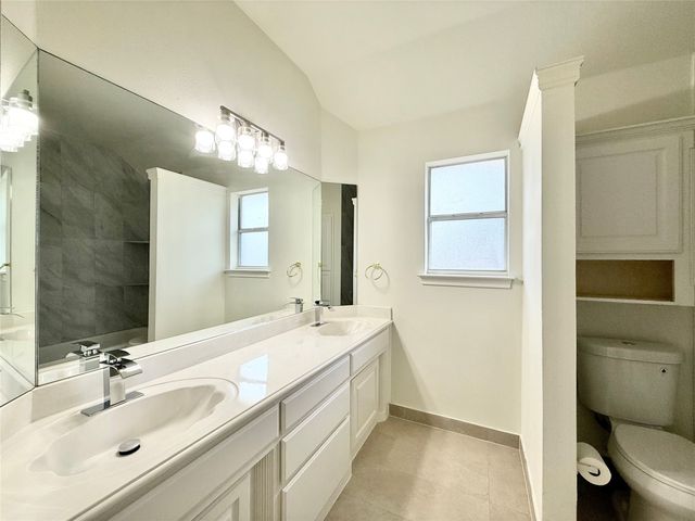 2201 Greendale Court, Bedford, TX 76022