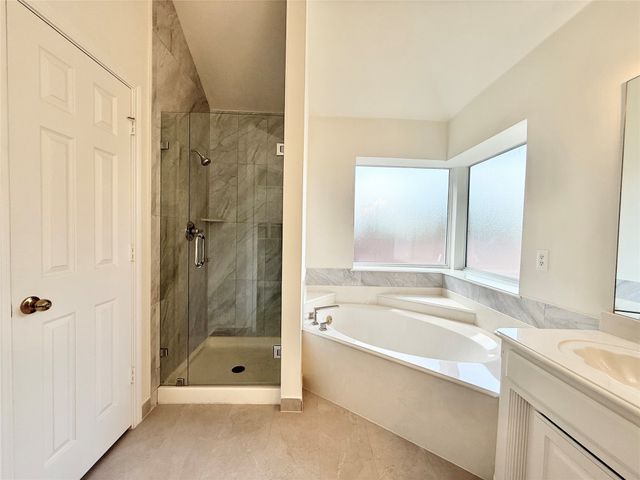 2201 Greendale Court, Bedford, TX 76022