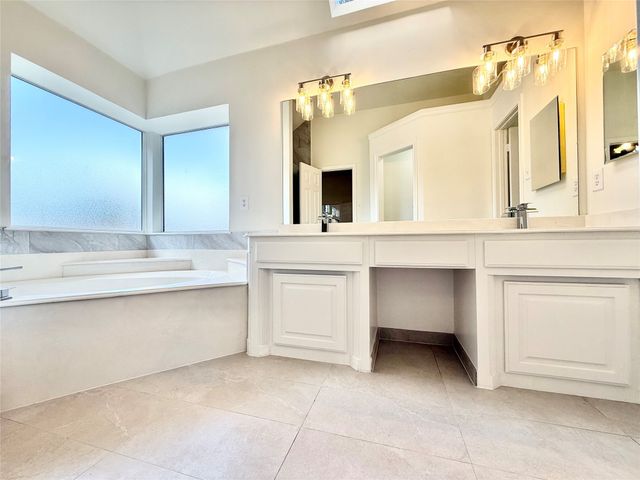 2201 Greendale Court, Bedford, TX 76022