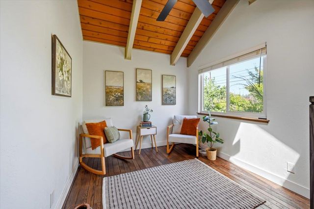18263 Lake Forest Dr, Penn Valley, CA 95946