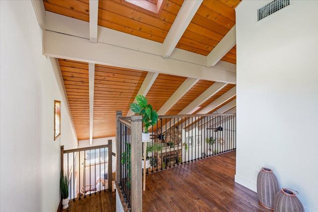 18263 Lake Forest Dr, Penn Valley, CA 95946