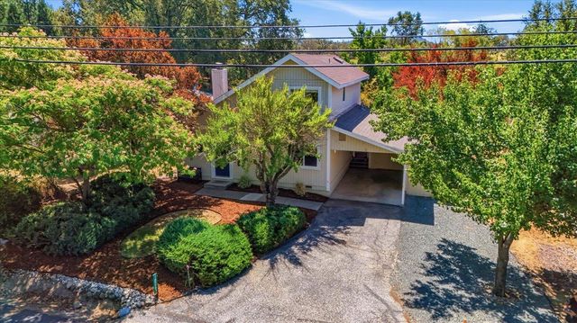 18263 Lake Forest Dr, Penn Valley, CA 95946