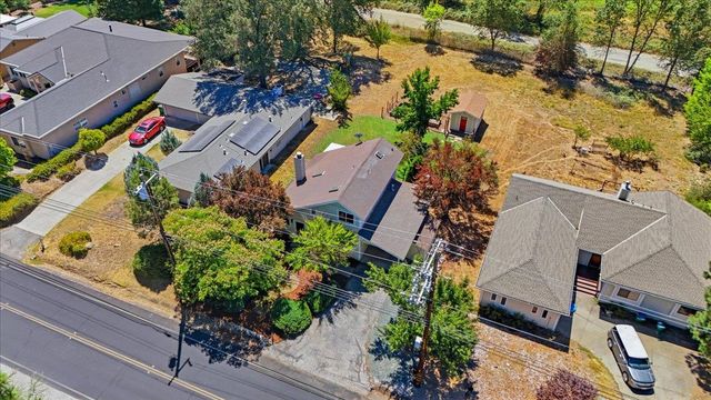 18263 Lake Forest Dr, Penn Valley, CA 95946