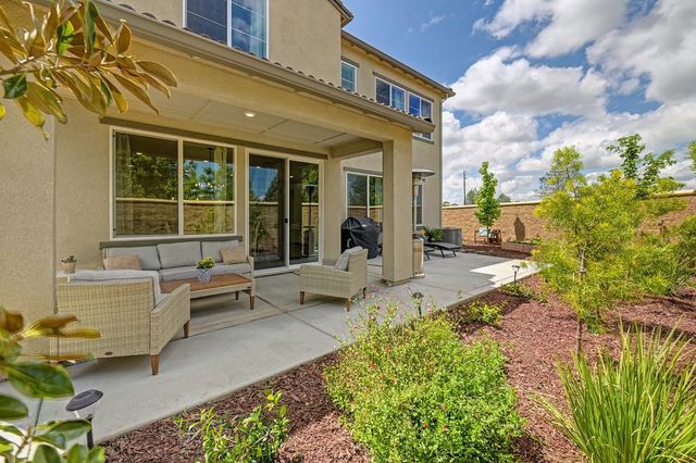 1327 Senegal Way, El Dorado Hills, CA 95762