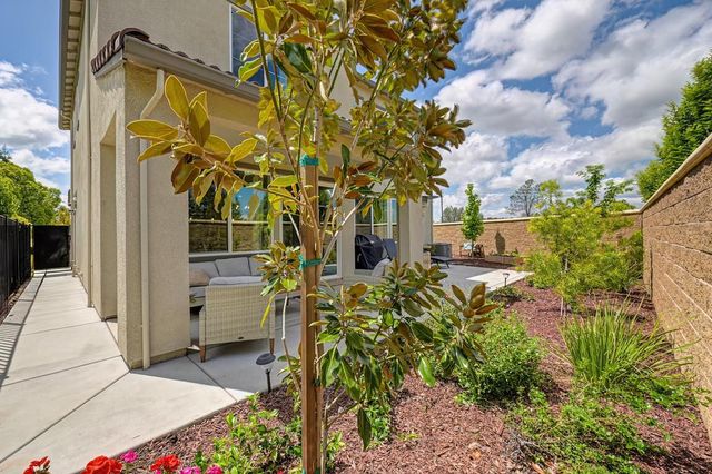 1327 Senegal Way, El Dorado Hills, CA 95762