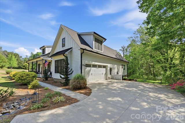 168 Tucker Road, Statesville, NC 28677