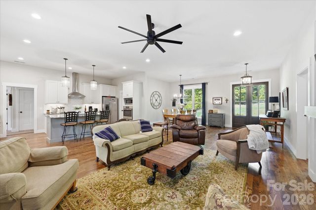 168 Tucker Road, Statesville, NC 28677