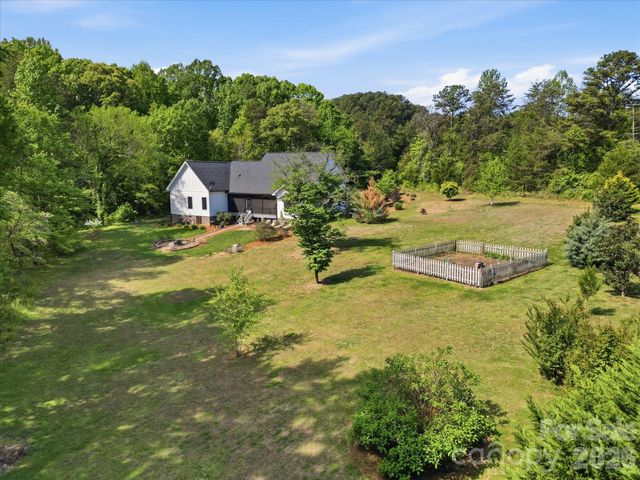 168 Tucker Road, Statesville, NC 28677