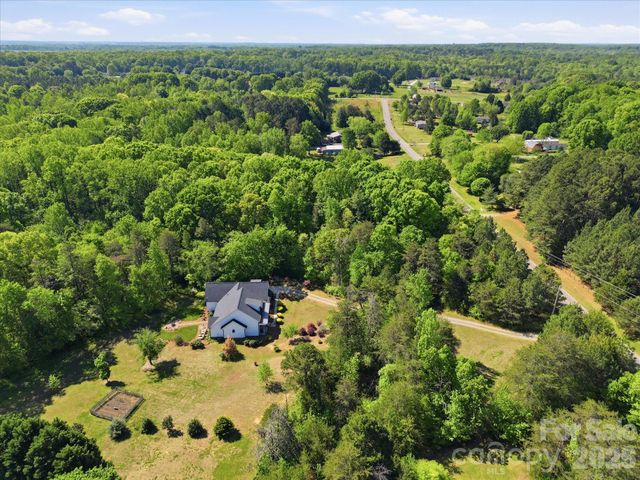 168 Tucker Road, Statesville, NC 28677