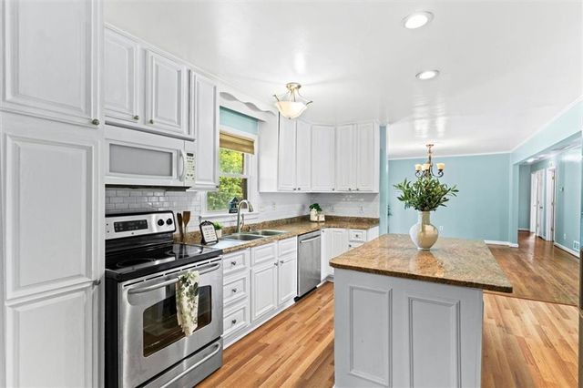 8 Cameo Drive NW, Rome, GA 30165