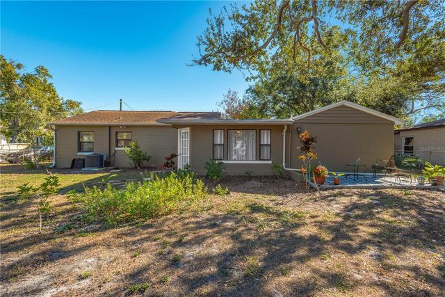 6207 S KELLY ROAD, Tampa, FL 33611