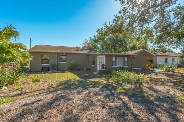 6207 S KELLY ROAD, Tampa, FL 33611