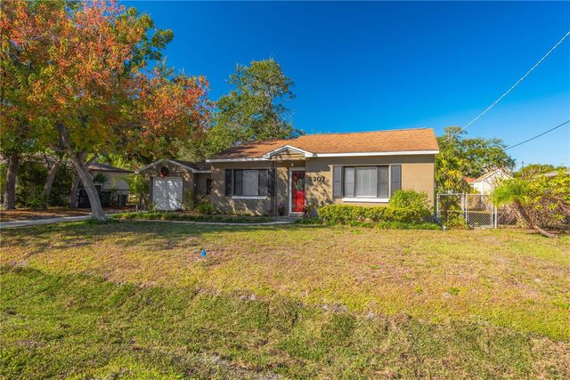 6207 S KELLY ROAD, Tampa, FL 33611