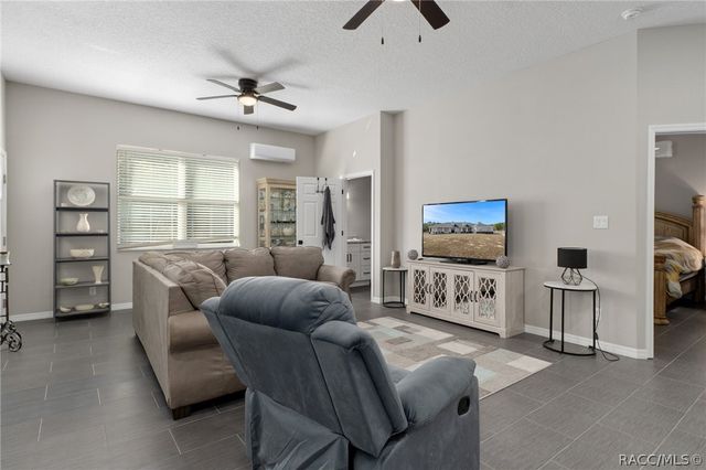 74 E Dusty Court, Hernando, FL 34442