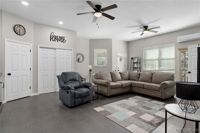 74 E Dusty Court, Hernando, FL 34442