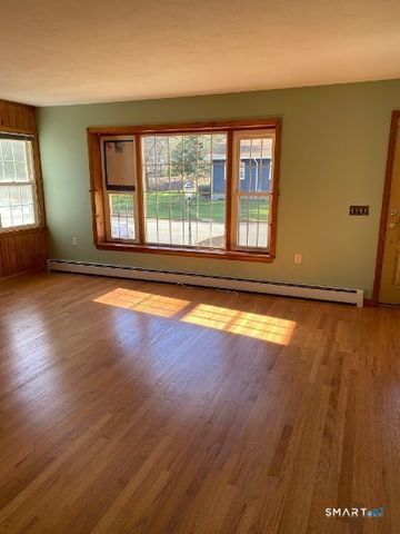 13 Curtis Street, Norwich, CT 06360