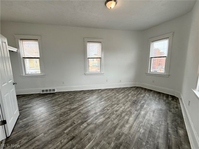 1884 E 120th Street, Cleveland, OH 44106