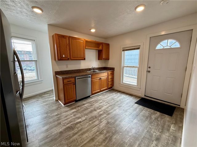 1884 E 120th Street, Cleveland, OH 44106