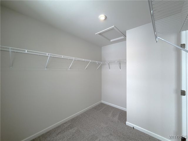 6233 Thornden Park Drive, Lockport Town, NY 14094