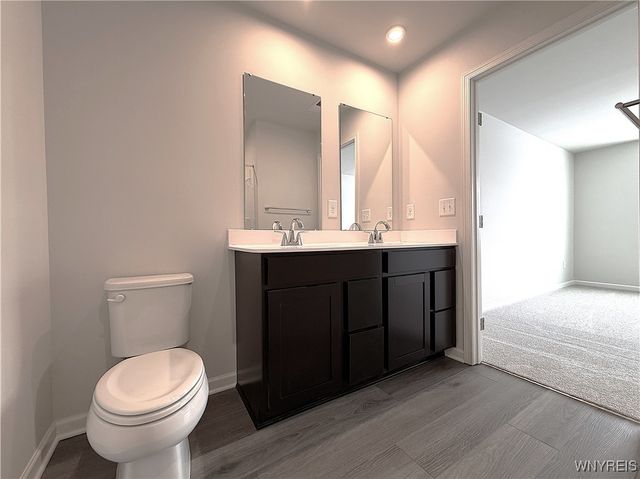 6233 Thornden Park Drive, Lockport Town, NY 14094