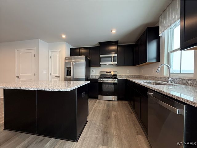 6233 Thornden Park Drive, Lockport Town, NY 14094