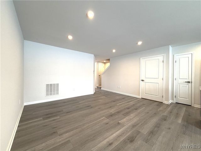 6233 Thornden Park Drive, Lockport Town, NY 14094