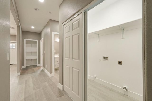 9421 Carter Ct, Stockton, CA 95209