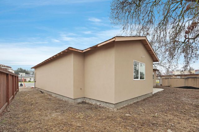 9421 Carter Ct, Stockton, CA 95209