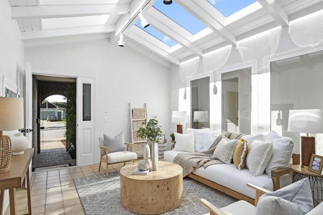 131 Yawl Court, Foster City, CA 94404