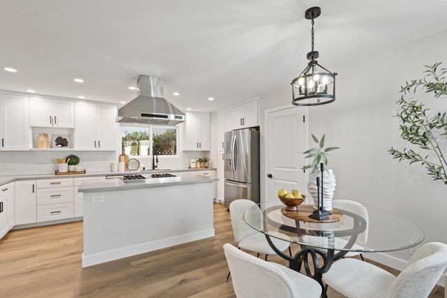 131 Yawl Court, Foster City, CA 94404