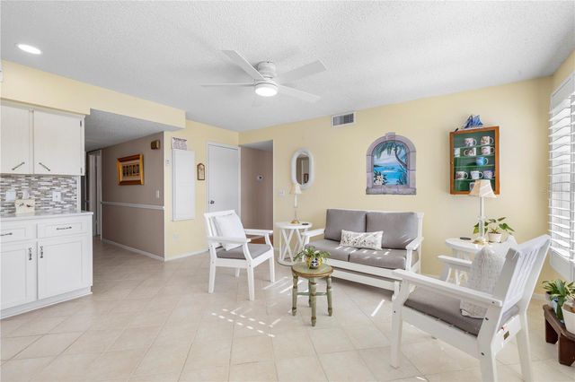 2221 SWEDISH DRIVE 55, Clearwater, FL 33763