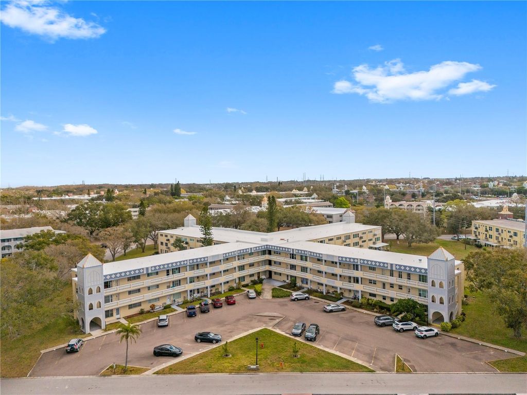 2221 SWEDISH DRIVE 55, Clearwater, FL 33763