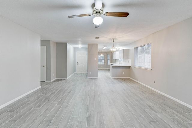 7815 Barnhill Drive, Humble, TX 77338