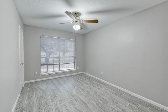 7815 Barnhill Drive, Humble, TX 77338