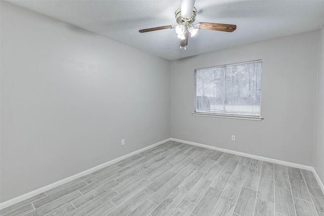 7815 Barnhill Drive, Humble, TX 77338