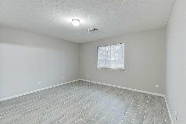 7815 Barnhill Drive, Humble, TX 77338