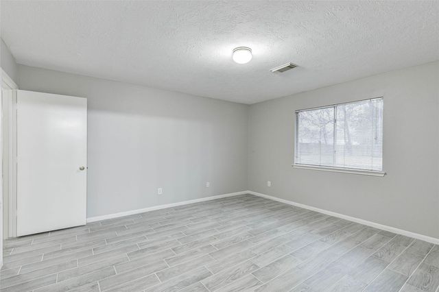 7815 Barnhill Drive, Humble, TX 77338