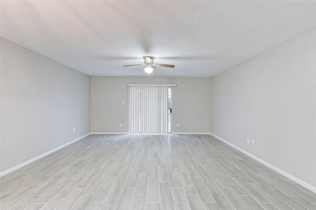 7815 Barnhill Drive, Humble, TX 77338