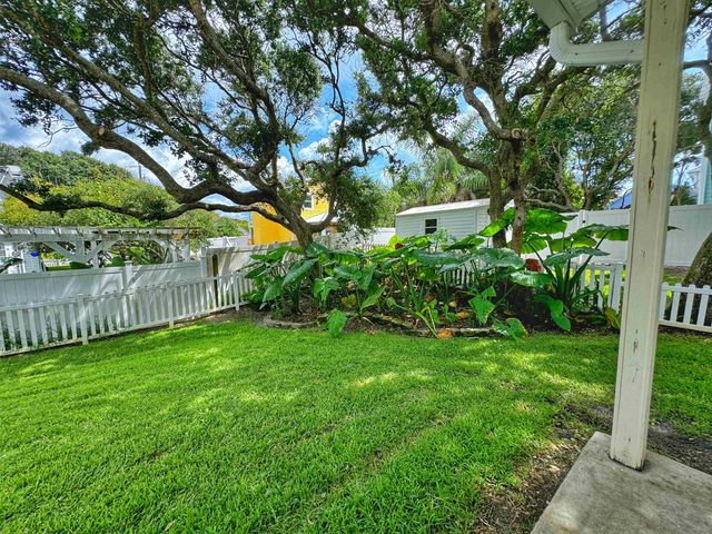 214 Seventeenth St, St Augustine, FL 32084