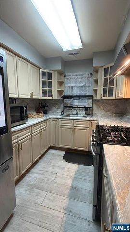 43-45 Brookdale Avenue, Newark, NJ 07106