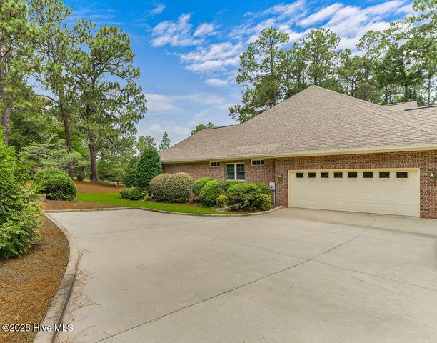 62 Stoneykirk Drive, Pinehurst, NC 28374