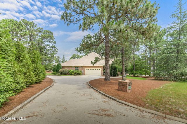 62 Stoneykirk Drive, Pinehurst, NC 28374